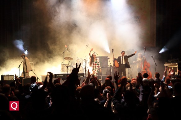 038KittyDaisyLewis_ThomasQuack153585