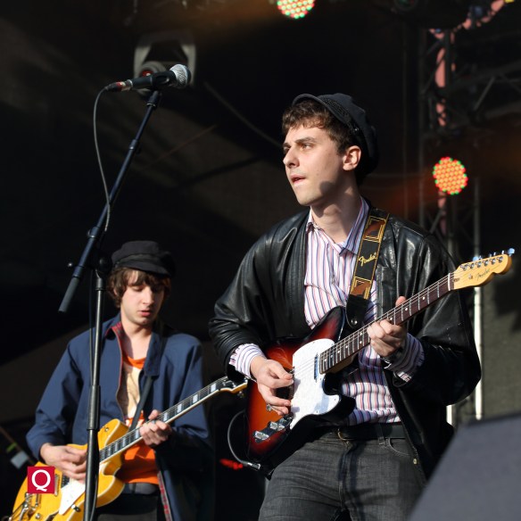 so1901isolationberlin_guitar_thomasquack155054