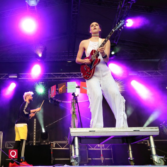 06SofiTukker_ThomasQuack_Sa150098Q