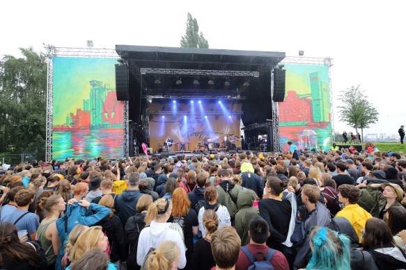 14GiantRooks_ThomasQuack_FR158769